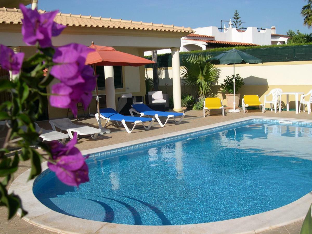 Villa Eber: Poolside Apartments Near Old Town Albufeira Exterior photo